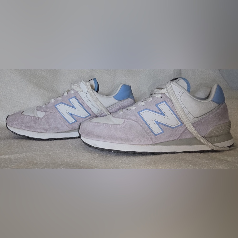 New Balance Sneakers - Picture 4 of 9